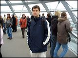 p1000482